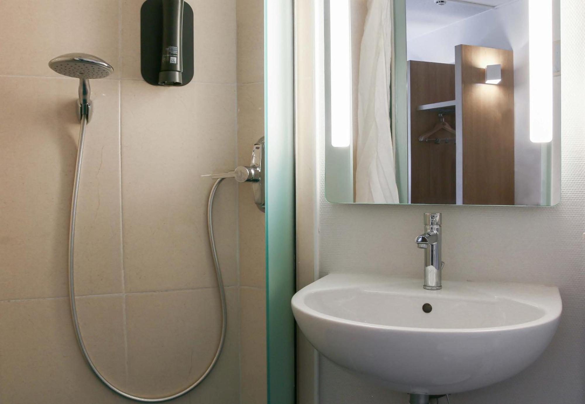 B&B Hotel Frejus Roquebrune-sur Argens Bagian luar foto