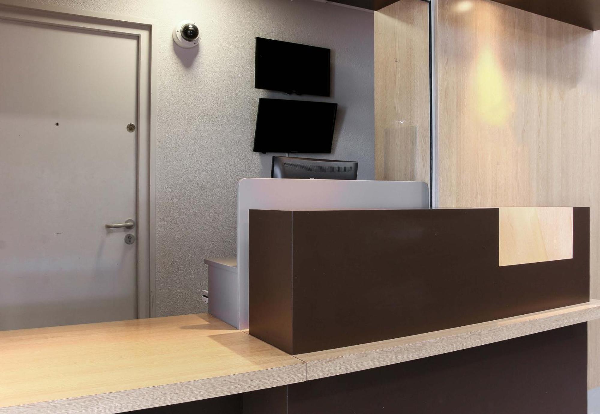 B&B Hotel Frejus Roquebrune-sur Argens Bagian luar foto