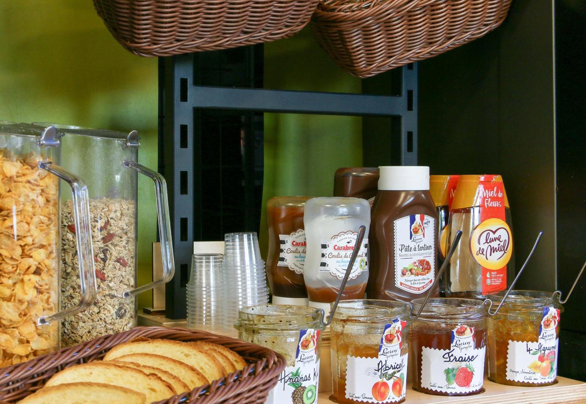 B&B Hotel Frejus Roquebrune-sur Argens Bagian luar foto