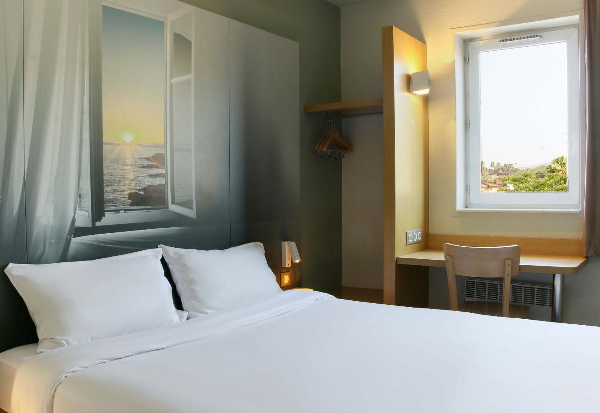 B&B Hotel Frejus Roquebrune-sur Argens Bagian luar foto