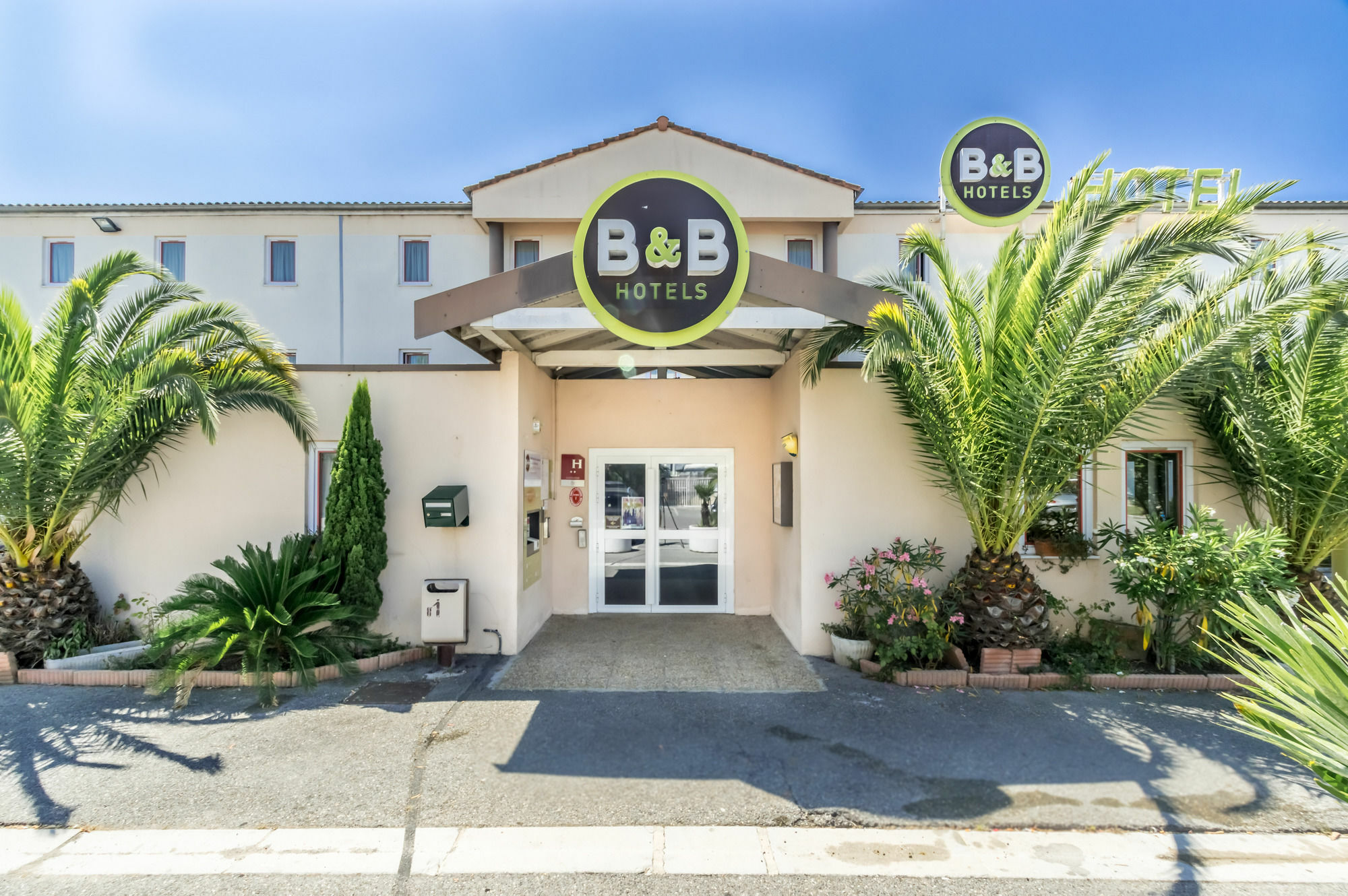 B&B Hotel Frejus Roquebrune-sur Argens Bagian luar foto