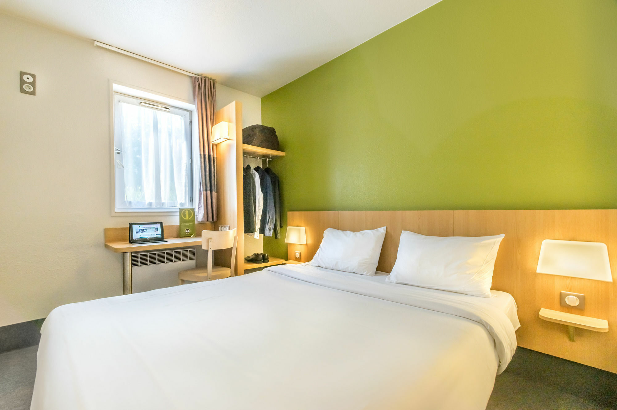 B&B Hotel Frejus Roquebrune-sur Argens Bagian luar foto